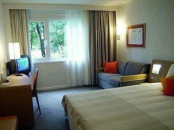 Thipphonexay Guesthouse - Photo2