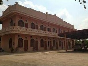 Thipsavan Guest House