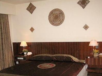 Hotel Riveria - Photo2