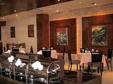 Hotel Riveria - Photo3