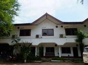 Phonethap Yotniyom Hotel