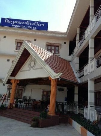 Vannida Hotel and Bungalow