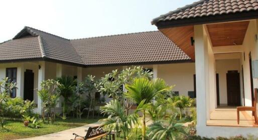 Villa Thakhek