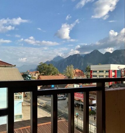 Central Hotel Vang Vieng - Photo4