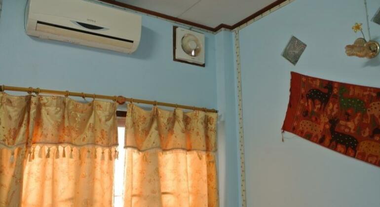 Khamthavee Guesthouse - Photo2