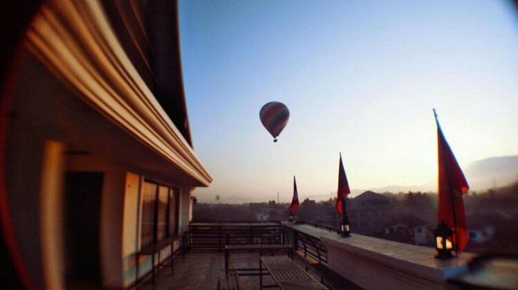 SD View Hotel - Photo3