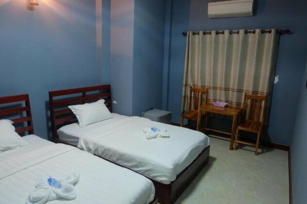 Sichomvong Hotel - Photo4