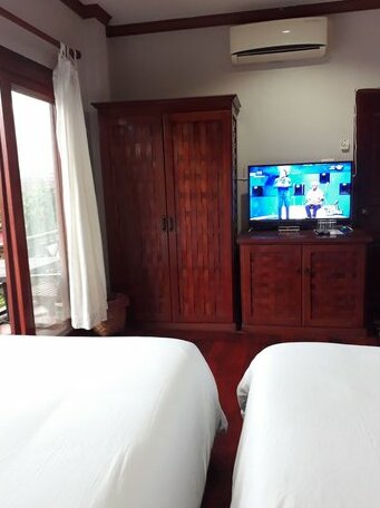 Sunny Mountain Hotel Vang Vieng - Photo3