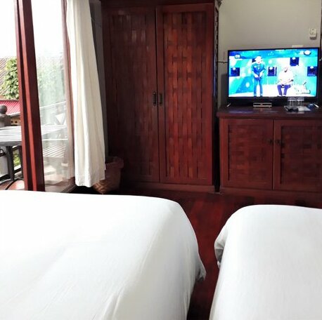 Sunny Mountain Hotel Vang Vieng - Photo5
