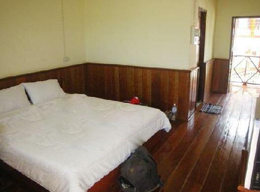 Viengvilay Guesthouse - Photo2