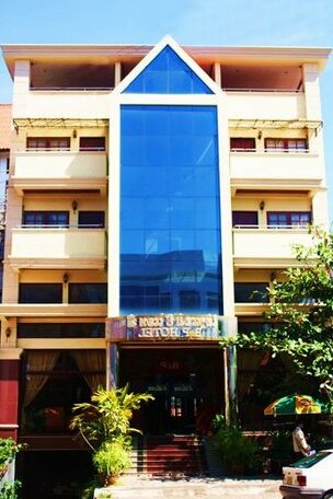 B & P Hotel