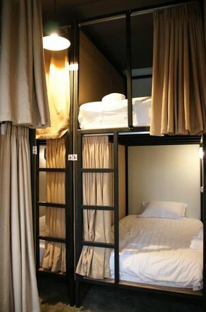 Bed Terminal Hostel&Cafe - Photo2