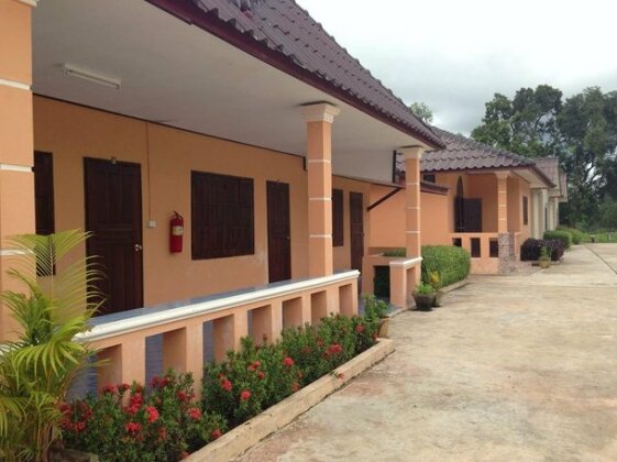 Chaleunheuang Guesthouse and Restaurant - Photo2