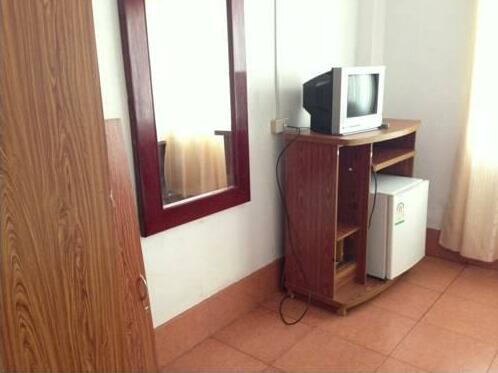 Chaleurn Houngheuang Hotel - Photo4