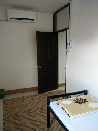 Orange Backpacker Hostel - Photo5