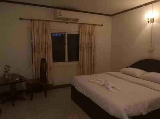 Phetdaohuang Hotel - Photo2