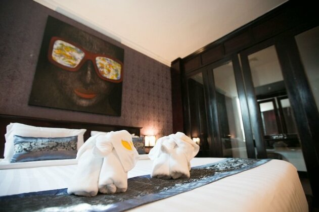 Seasons Riverside Hotel - Photo2