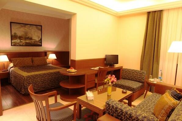 King's Suites Hotel - Photo3