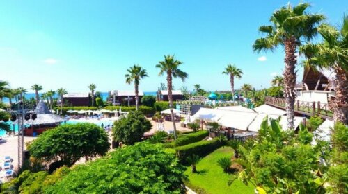Turquoise Beach Resort