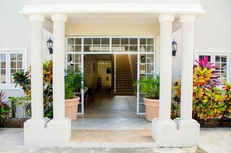 Bay Gardens Hotel - Photo3