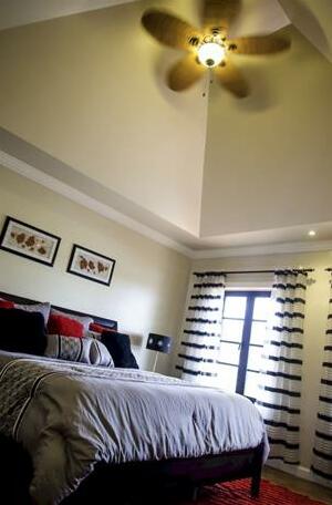 Baywalk Penthouses - Photo4
