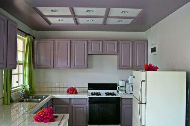 Beach Cross Villa Apartments - Photo5