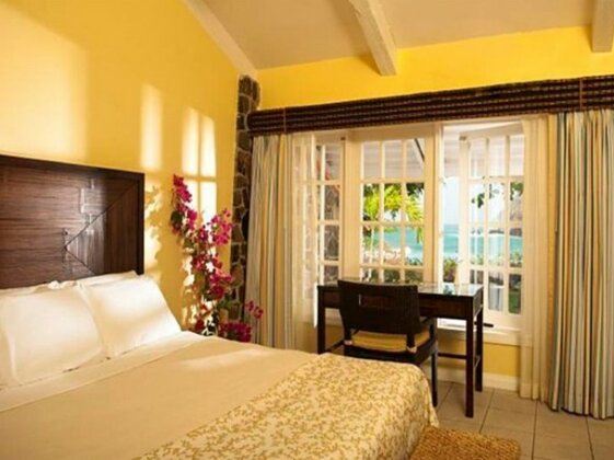 Smugglers Cove Resort & Spa - Photo4
