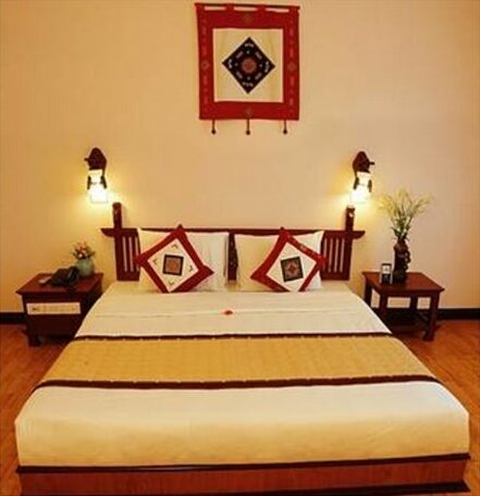  Photo 1