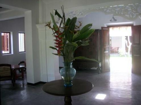 Lark Hill - Photo3