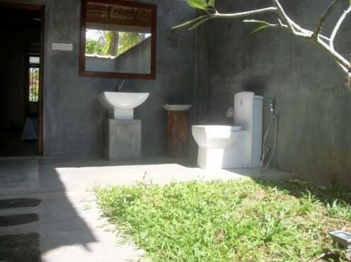 Lark Hill - Photo4
