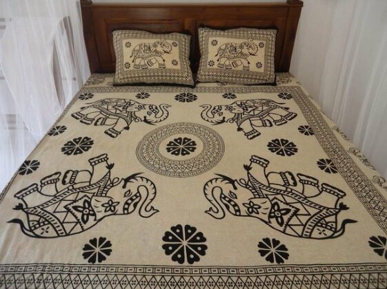 Wasantha Guest - Photo4