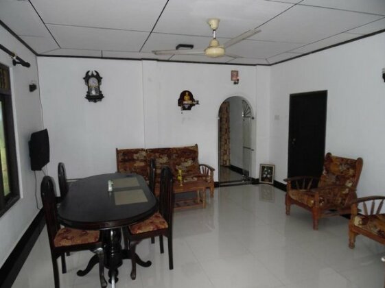 Whitegates Lodge - Photo3