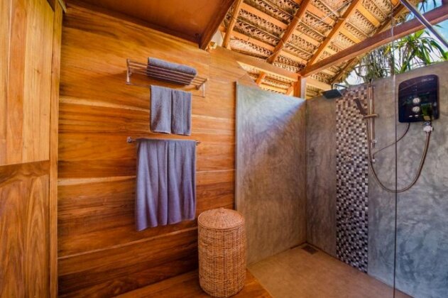 Jungle Beach Camp - Photo4