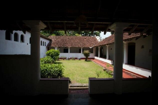 Lion House Hikkaduwa - Photo2