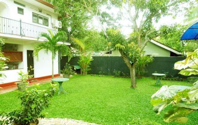 Grand Crown Hotel - Photo3