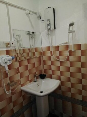 Lake Corner Hotel - Photo3