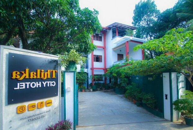 Thilaka City Hotel - Photo2