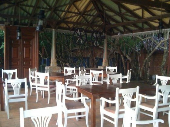 Hotel Araliya Villa - Photo4