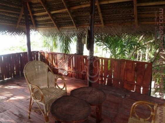 River Hut - Photo2