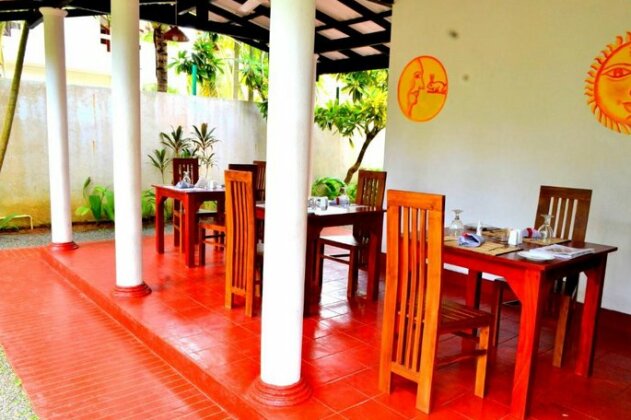 Frankies Restaurant & Villa - Photo3