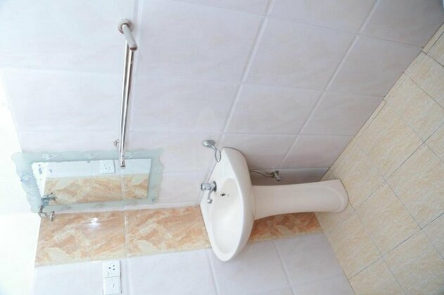 Rivelco Holiday Inn - Photo4