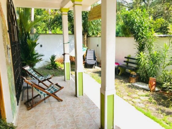 Thistle Apartment Bentota - Photo2