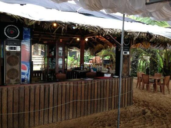 Warahena Beach Hotel - Photo5