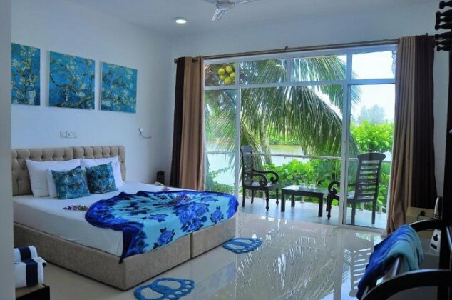 AmberHouse - Photo2