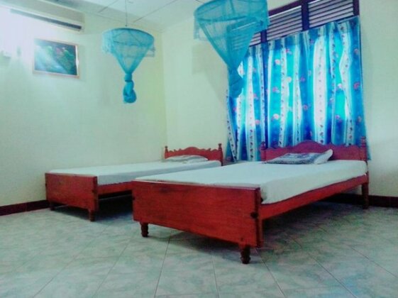 Hansika Guest Inn - Photo4