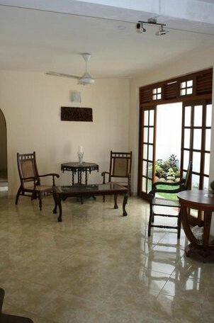 Accommodation in Park Road Colombo 5 - Photo2