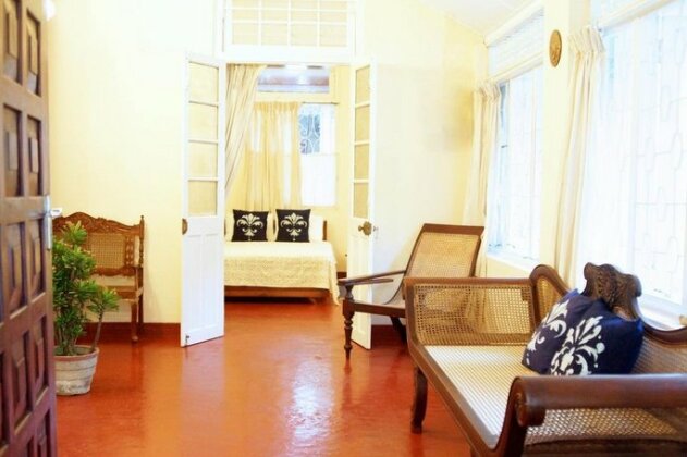 Colonial Charm by the Beach - Photo2