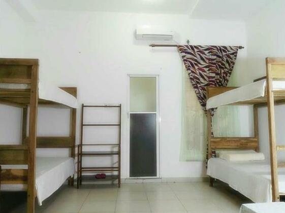 Coziee Lodge Colombo - Photo3