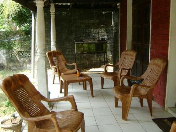 Dammika Home - Photo2