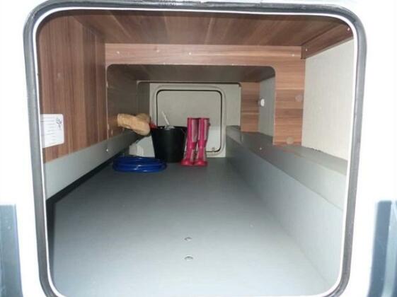  Photo 3